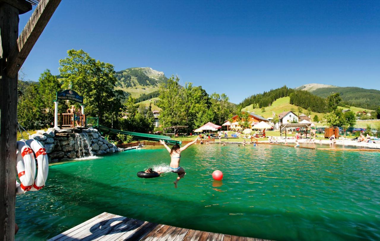 Apart- Und Wellnesshotel Dachsteinresort 루스바흐 암 파스 그슈에트 외부 사진